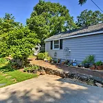 Cozy Athens Cottage Walk To Sanford Stadium!