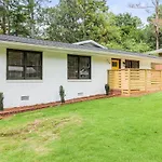 Sanctuary On Sherwood With A Backyard Oasis!