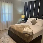 Memorable And Enjoyable Near All The Action In Athens