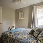 Oak Meadows Haven With Spacious Backyard