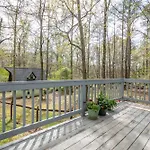 Oak Meadows Haven With Spacious Backyard