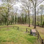 Oak Meadows Haven With Spacious Backyard