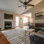 Oak Meadows Haven With Spacious Backyard