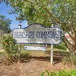 1 Mi To Uga Charming Athens Condo With Balconies!