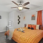 2 King Beds, Near Uga & Downtown, Cozy, Grill