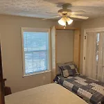 Spacious 3 Bedroom 2 Bath Condo Close To Five-Points In Athens