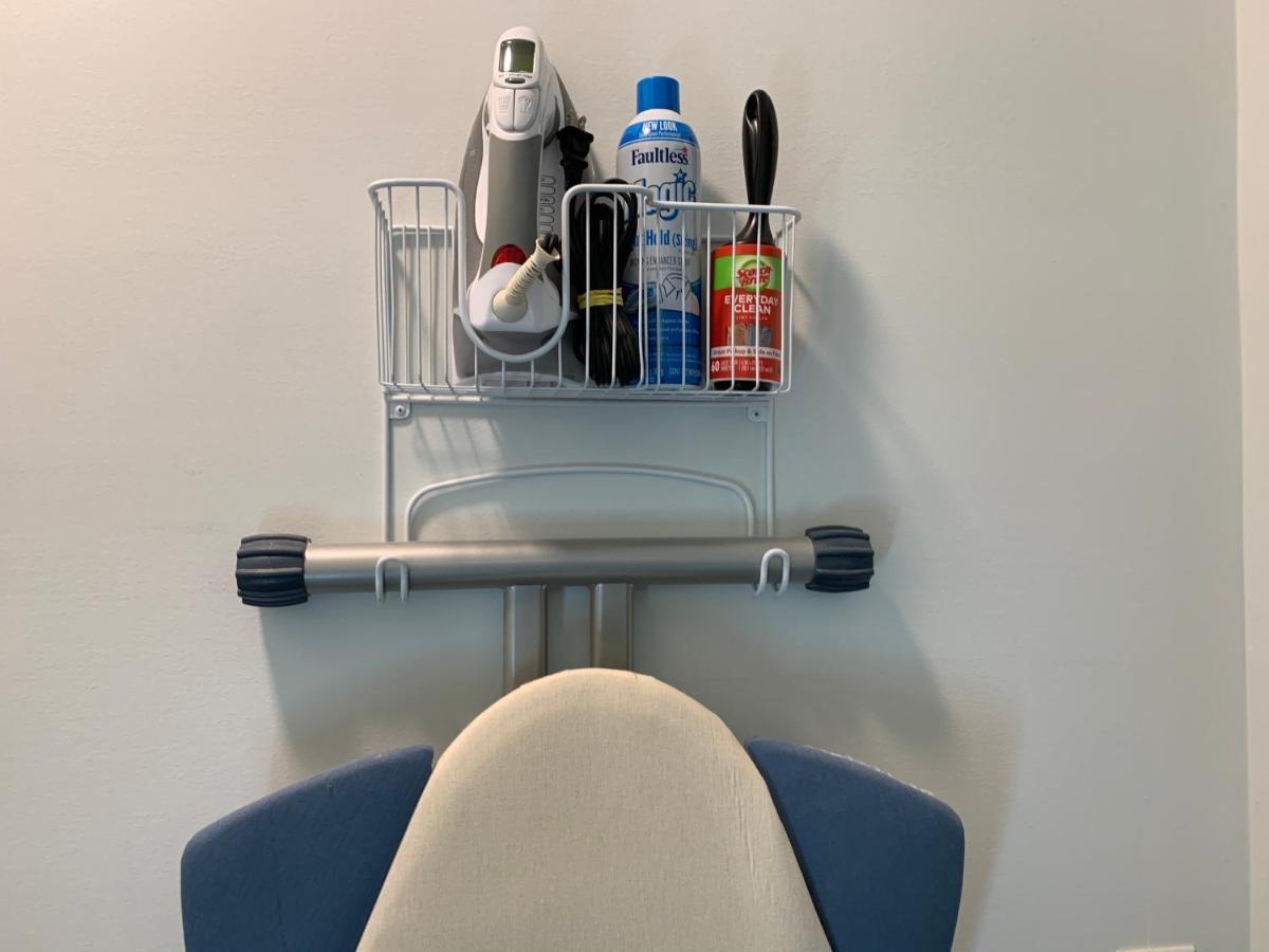Apartment Normalbnb - 2 Blocks From Restaurants, Bars, Hospital
