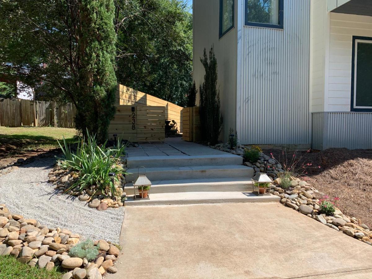 Apartment Normalbnb - 2 Blocks From Restaurants, Bars, Hospital