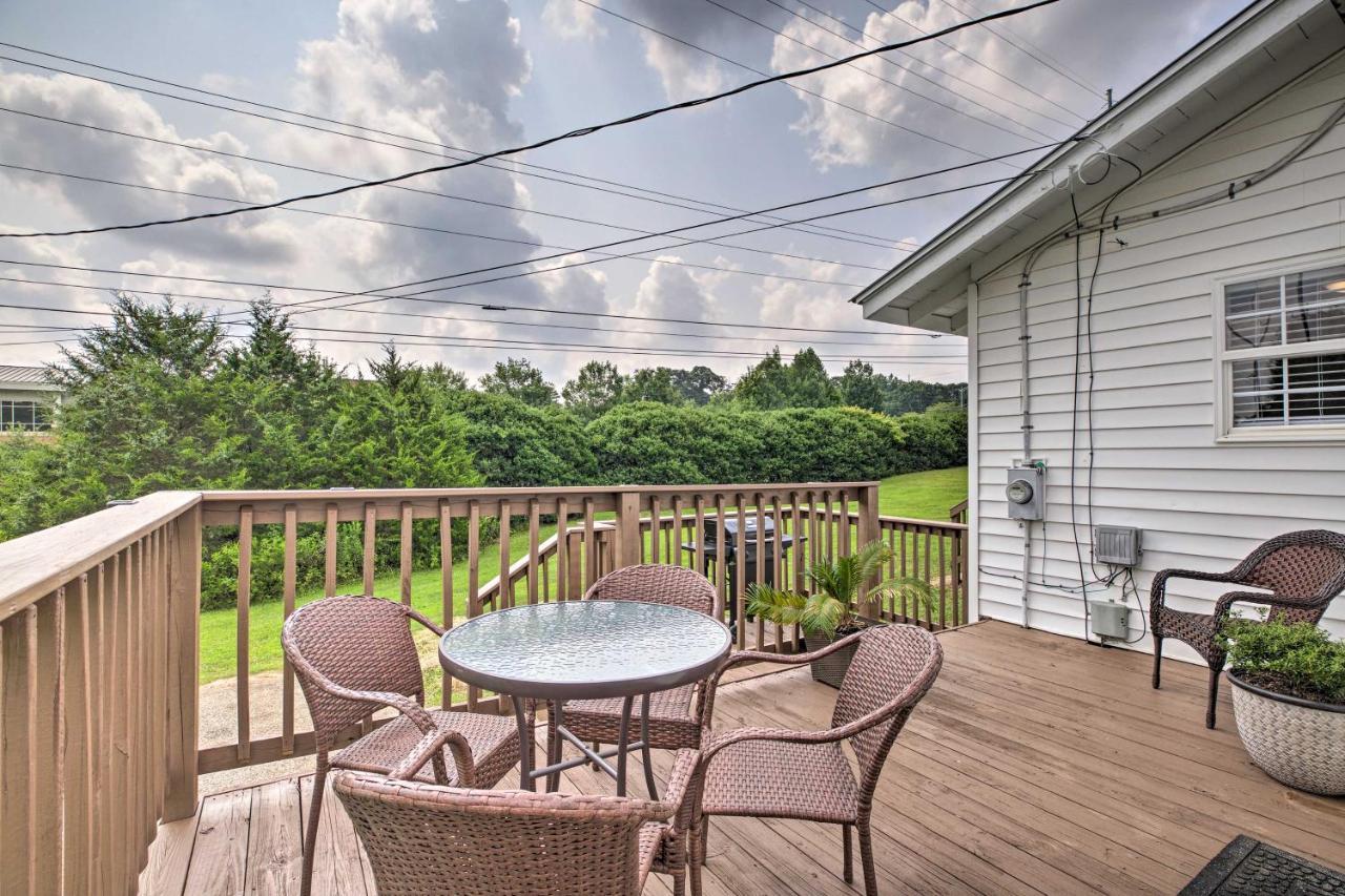 Idyllic Getaway With Deck About 4 Mi To Dtwn Holiday home *