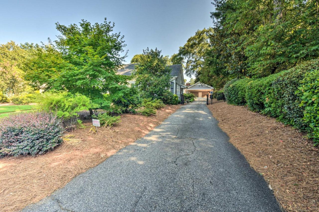 Holiday home Cozy Walk To Sanford Stadium! *