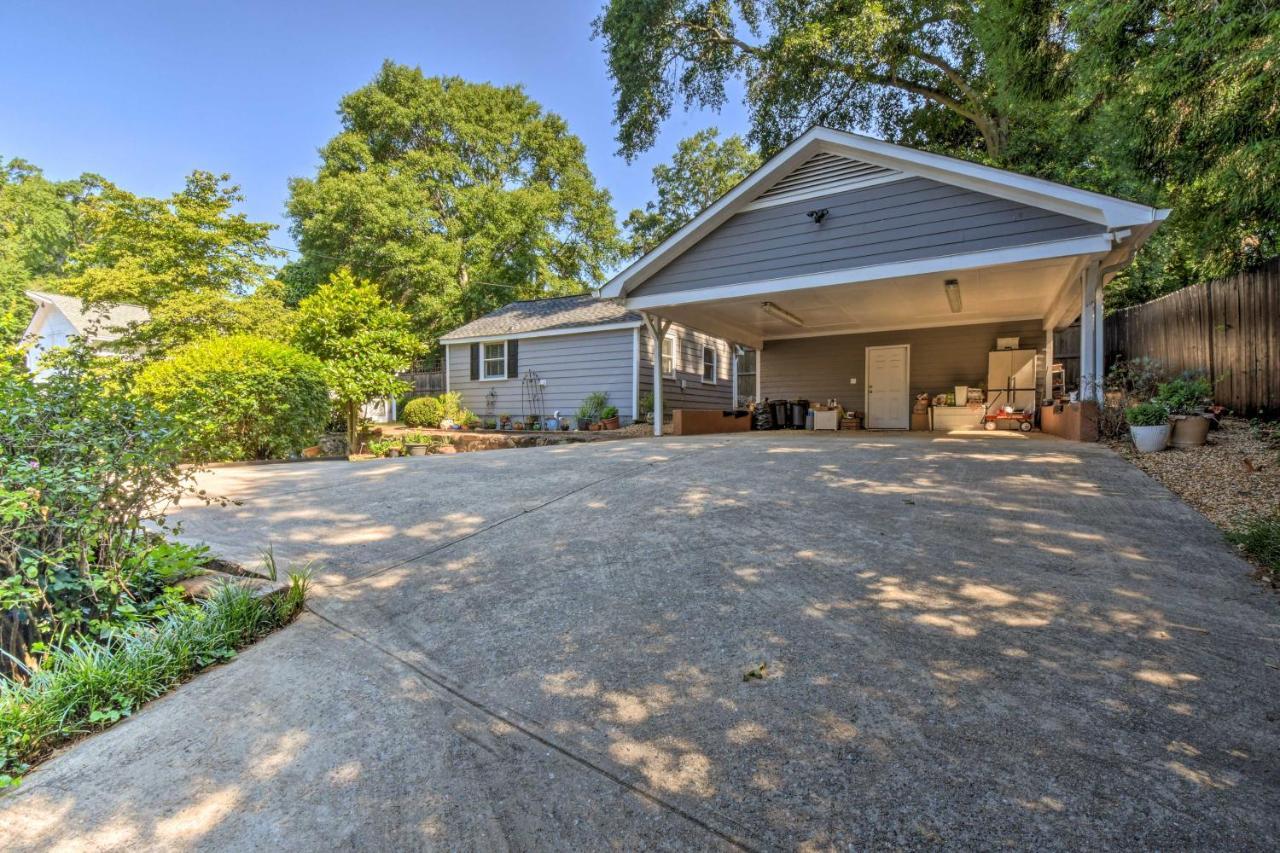 Cozy Walk To Sanford Stadium! Holiday home Athens