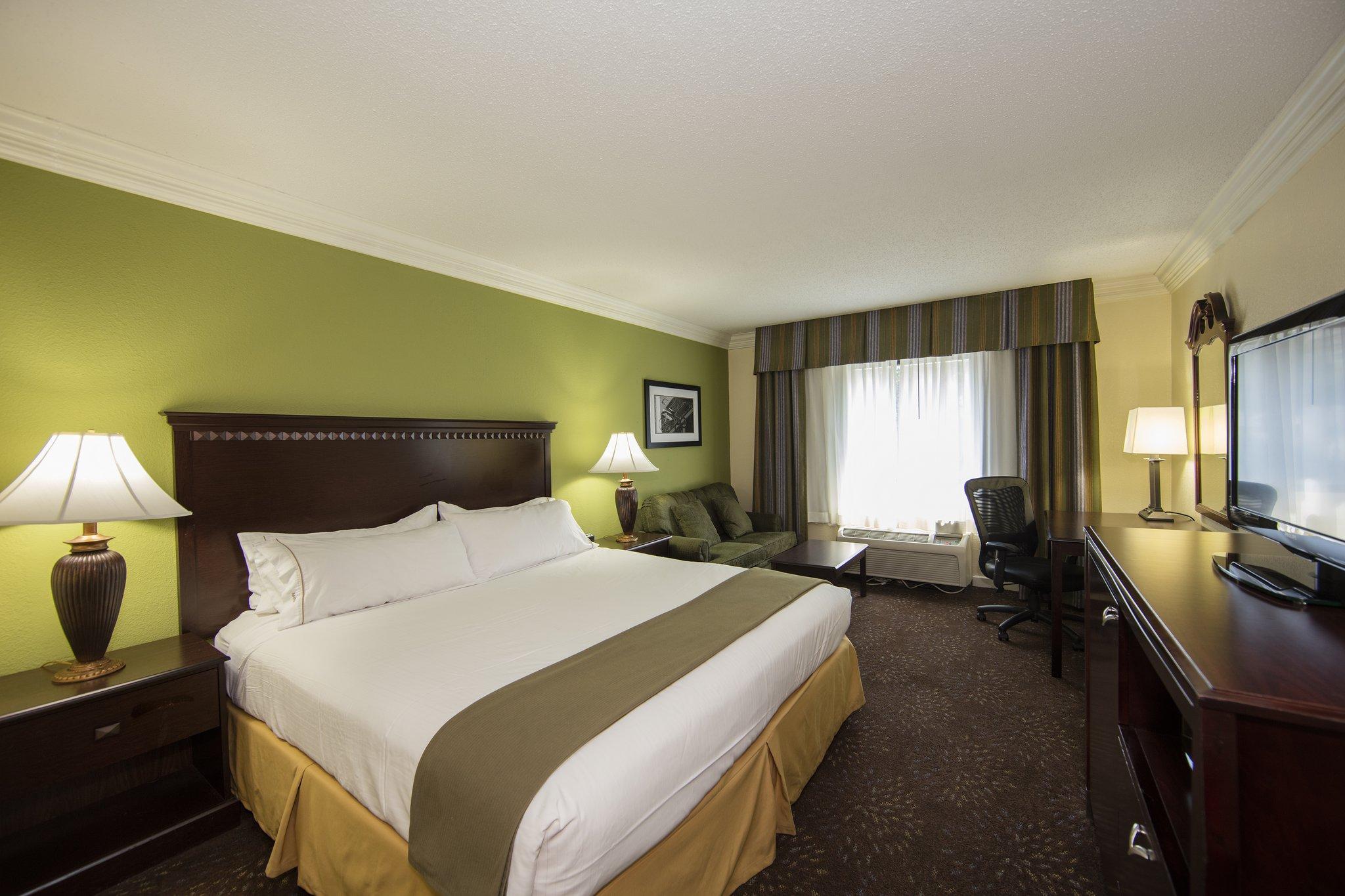Express - Area By Ihg 3*