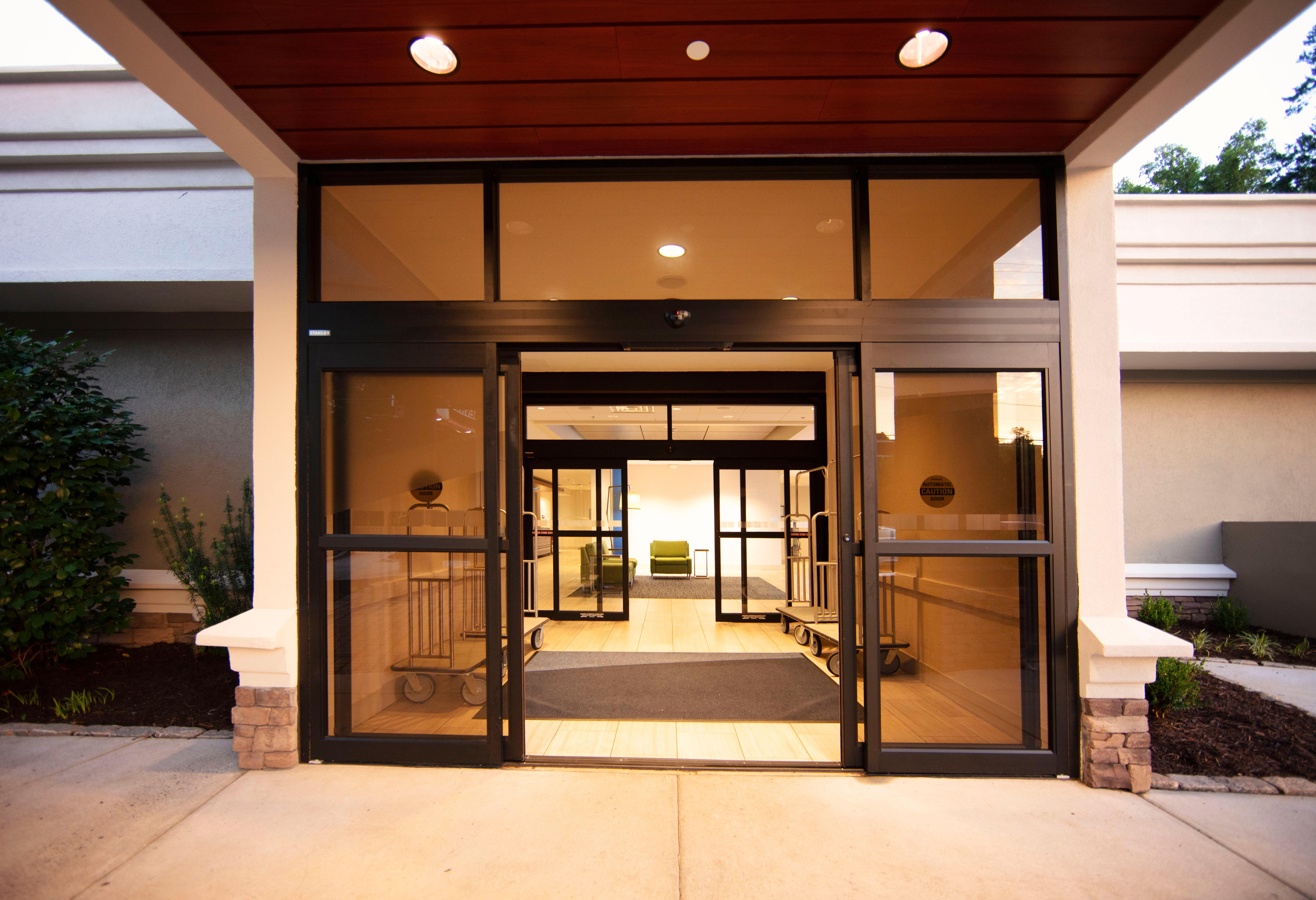 Express - Area By Ihg 3*