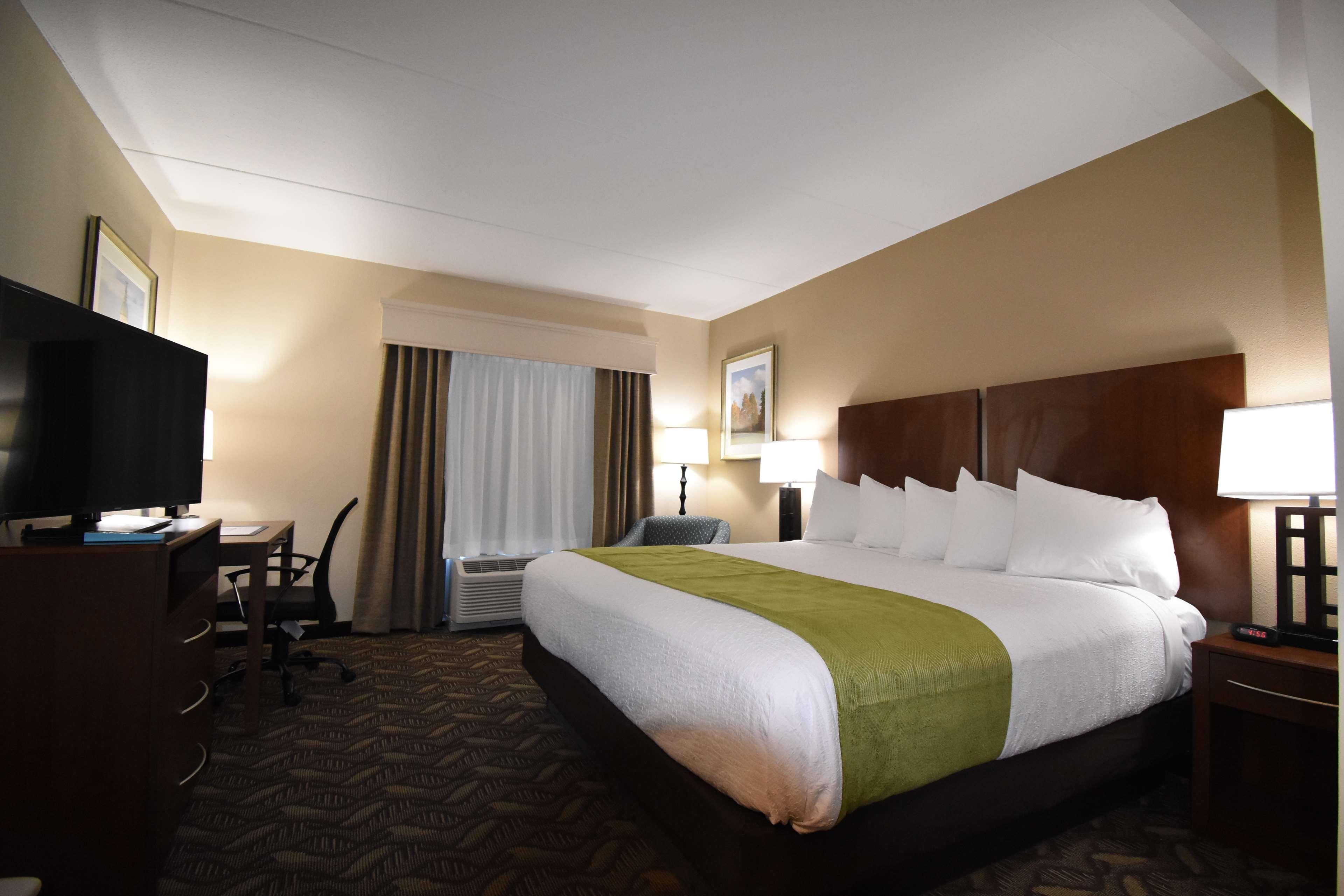 Western Hotel 2*