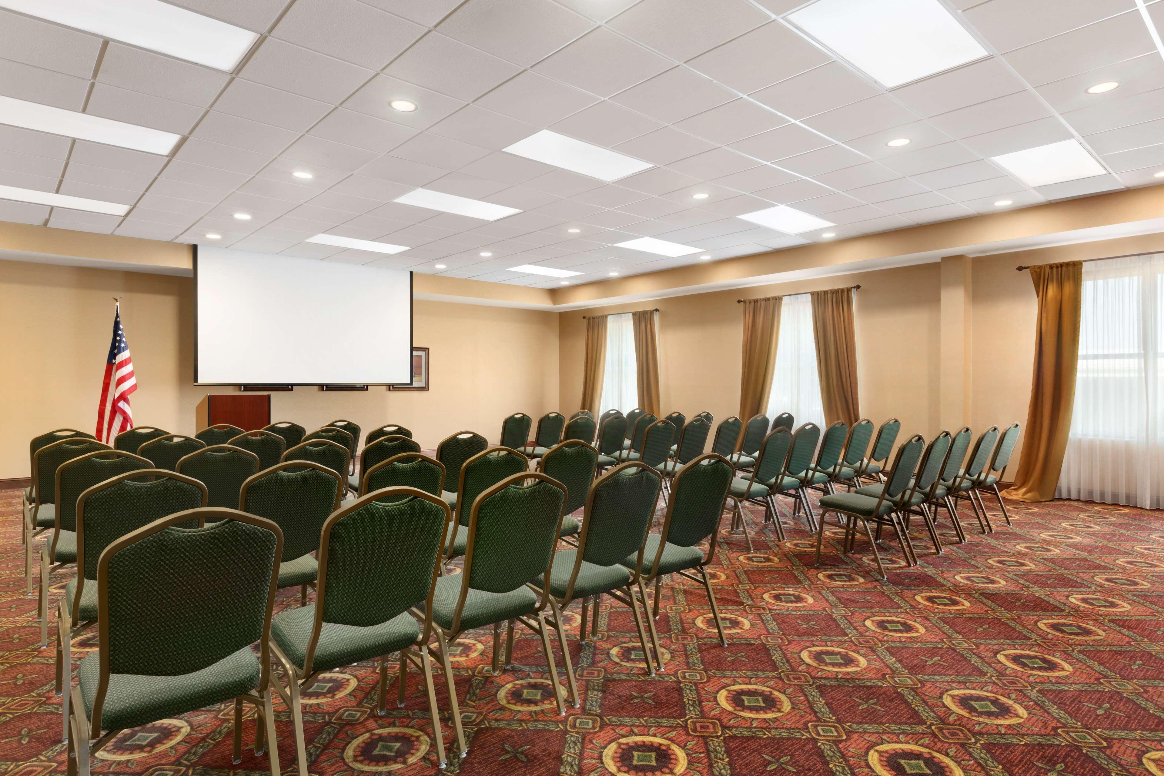 Country & By Radisson, Athens, Ga Hotel