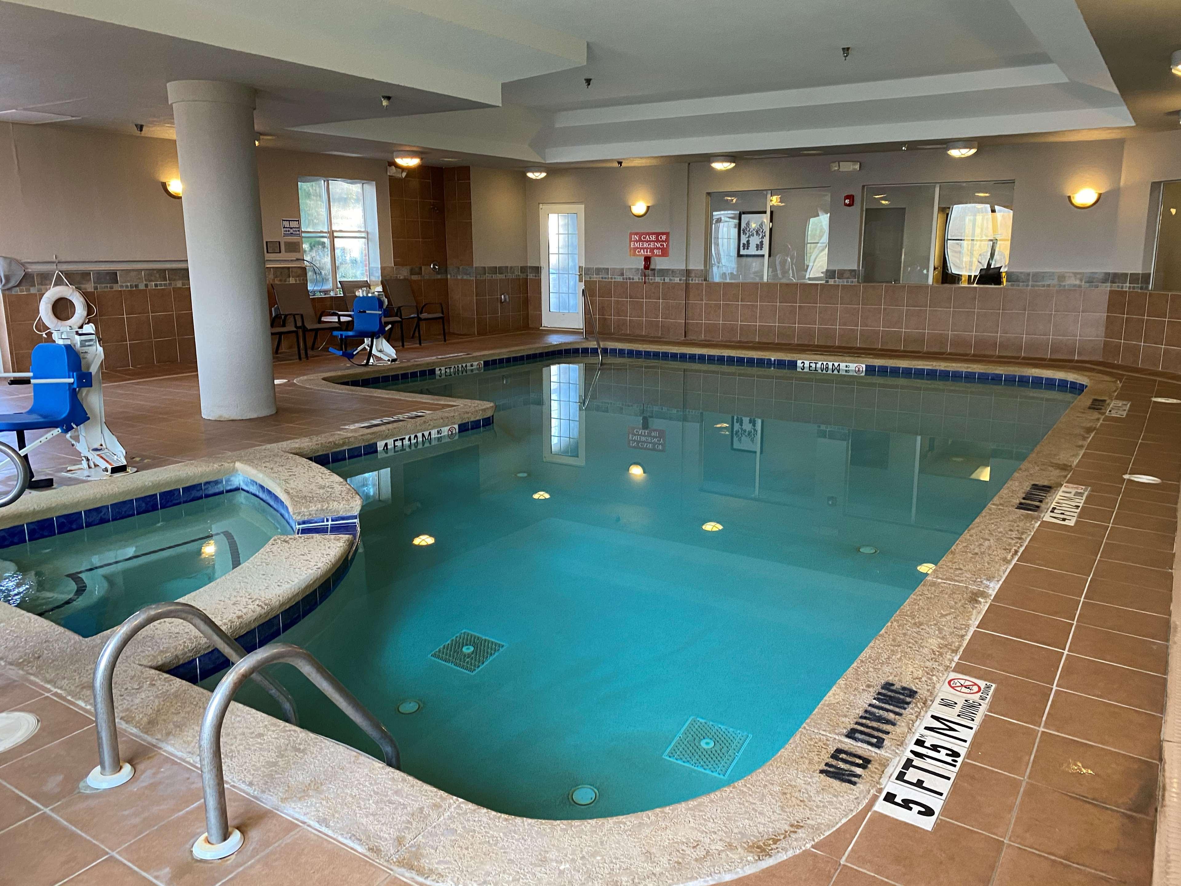 Country & By Radisson, Athens, Ga