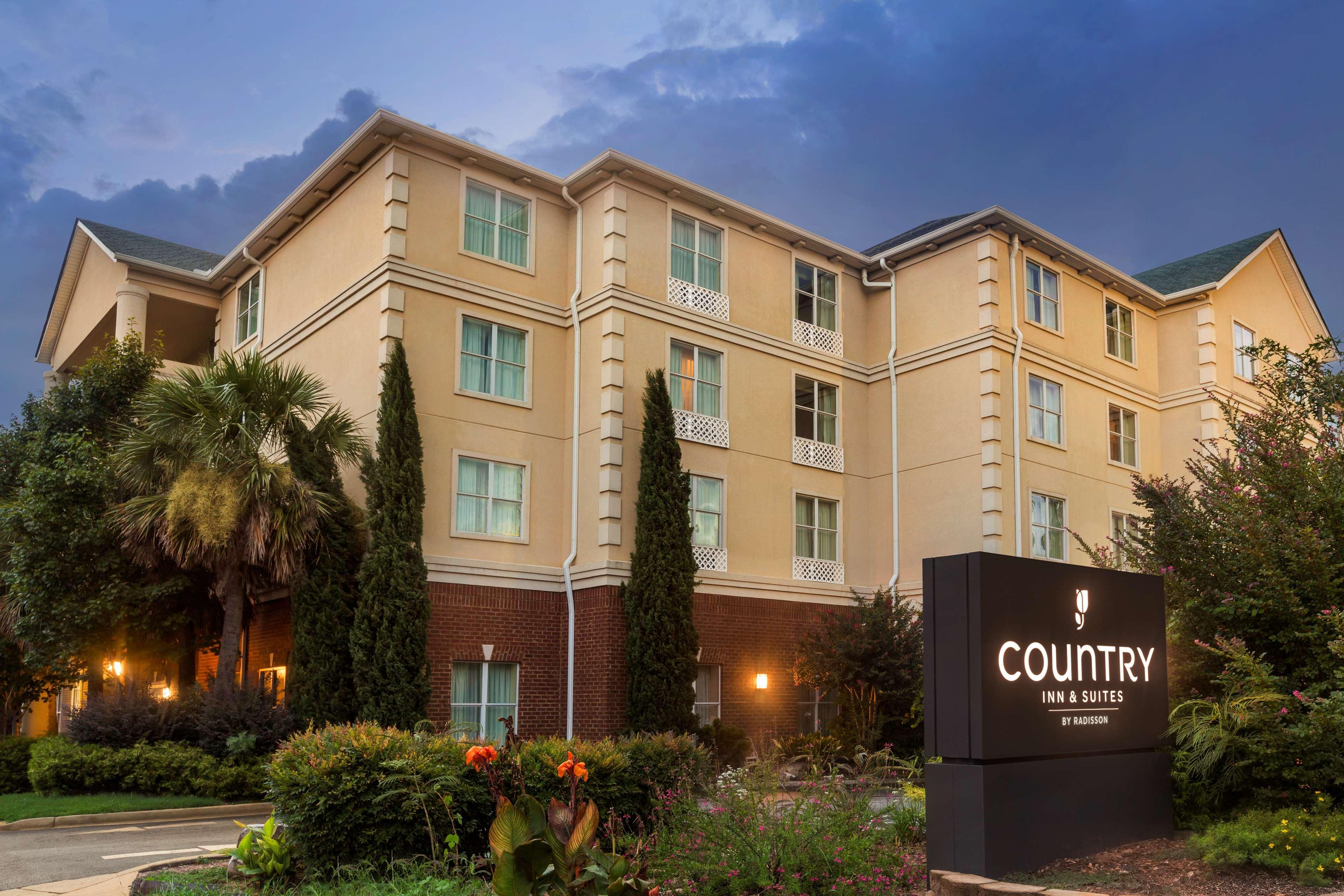 Country & By Radisson, Athens, Ga 3*