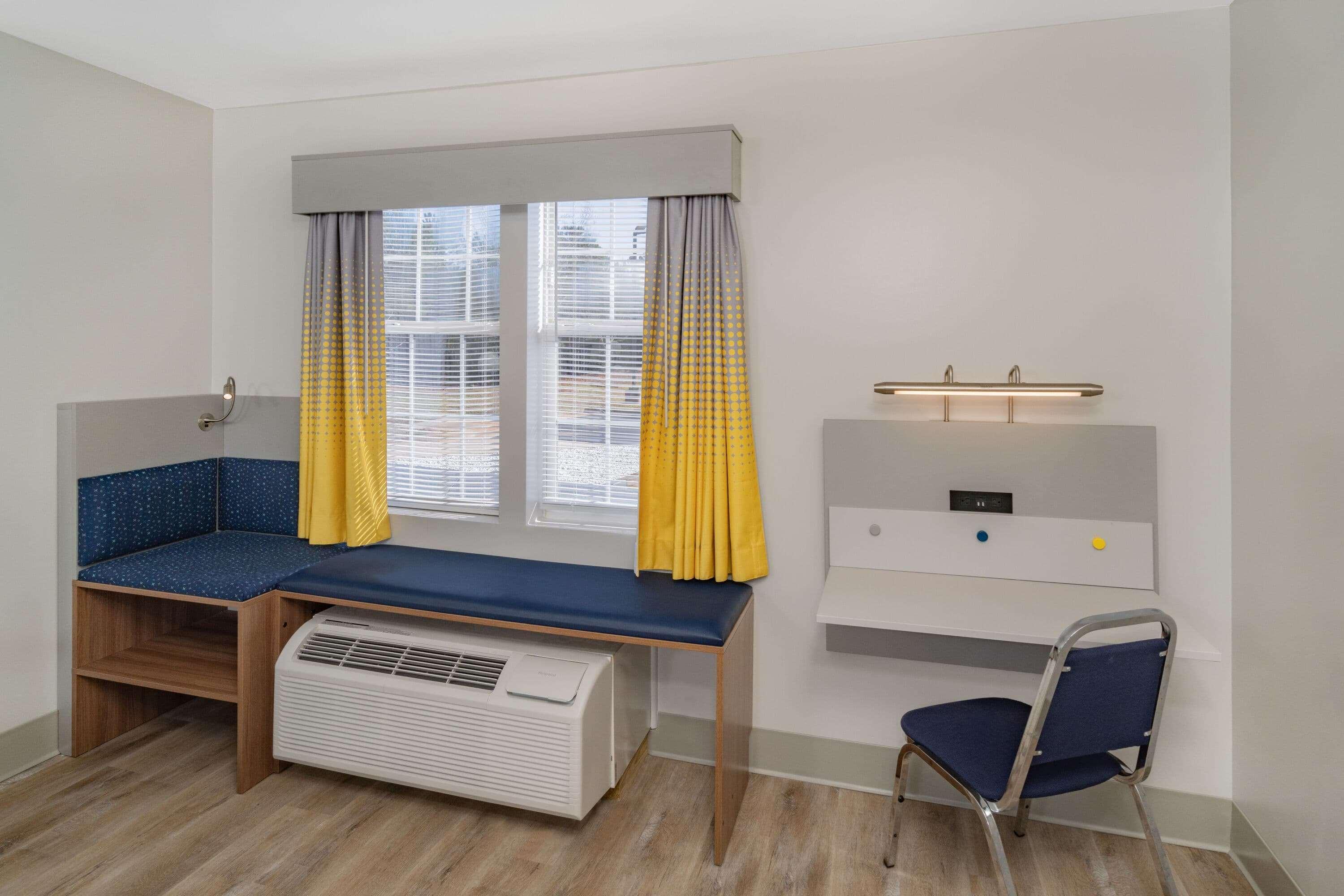 Microtel By Wyndham 2*