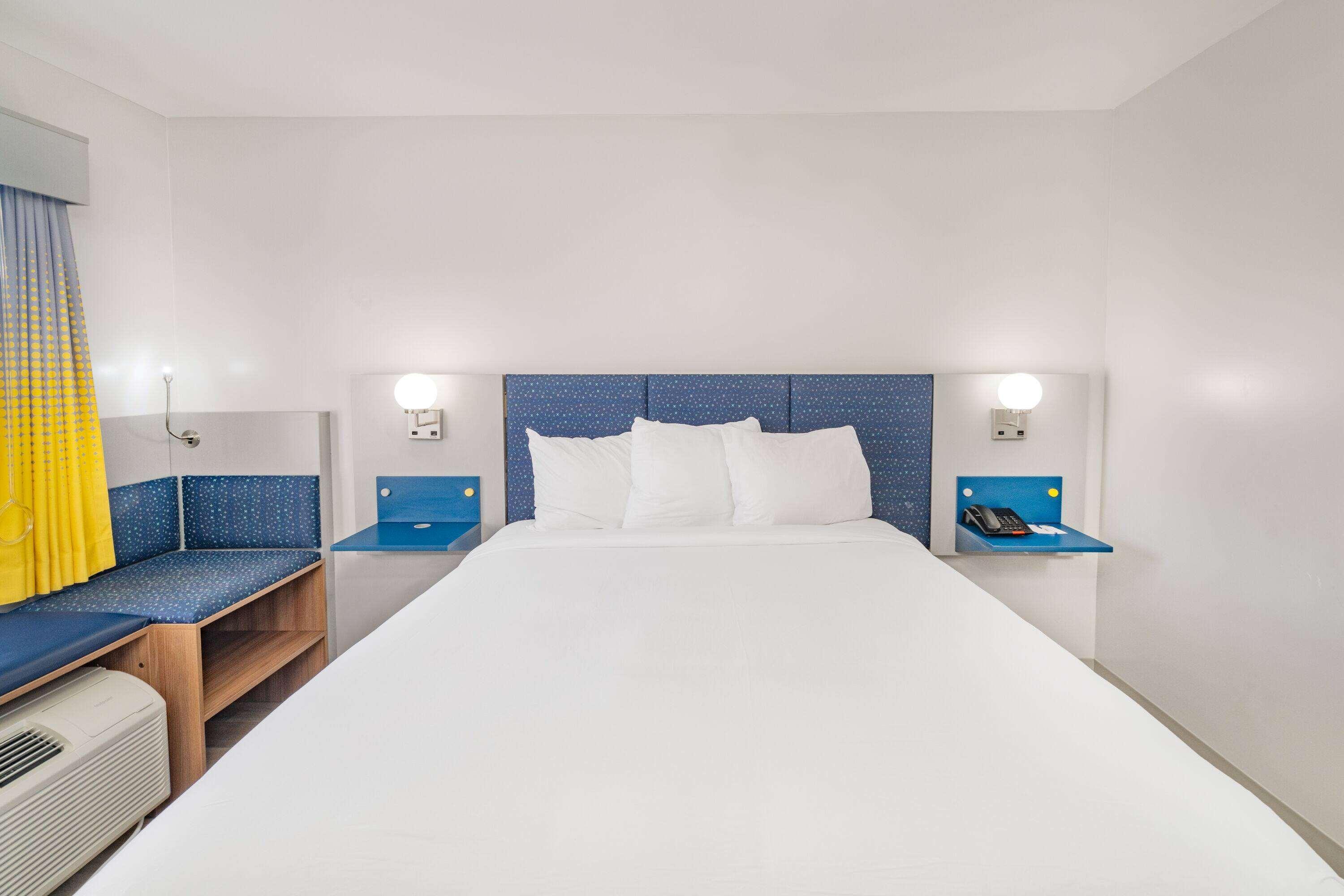 Microtel By Wyndham Athens