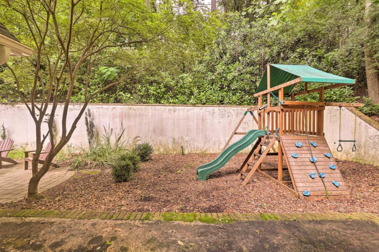 Family-friendly Escape About 2 Mi To Uga! Holiday home