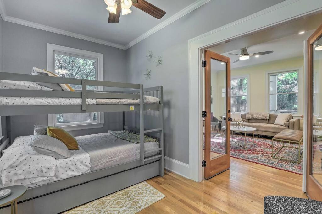 R Dawg House Walking Distance To Everything Holiday home Athens