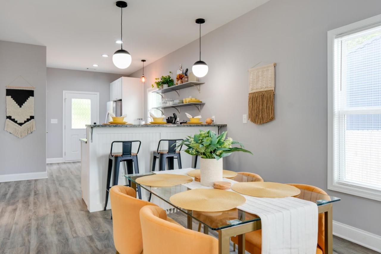 Holiday home Modern Getaway Near Uga Arch Athens