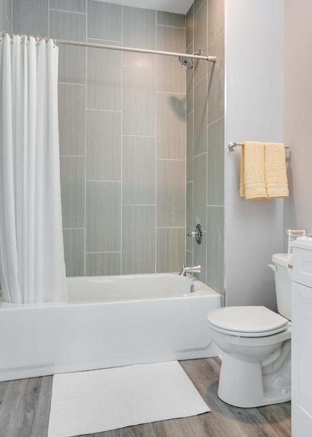 Modern Getaway Near Uga Arch Athens