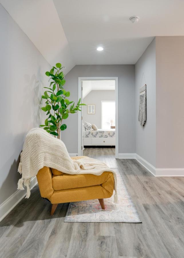 Modern Getaway Near Uga Arch *