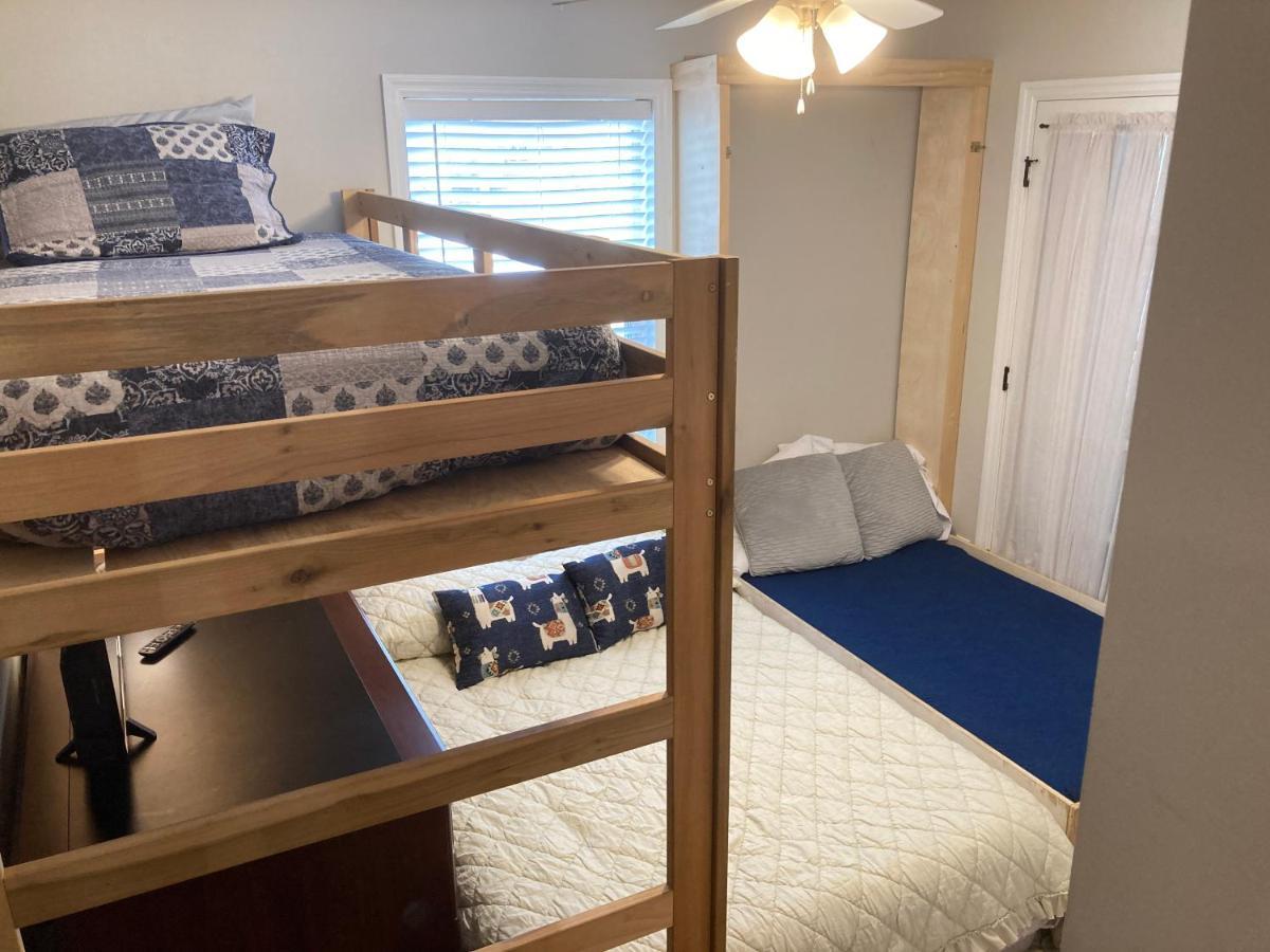 Spacious 3 Bedroom 2 Bath Close To Five-points In * Athens