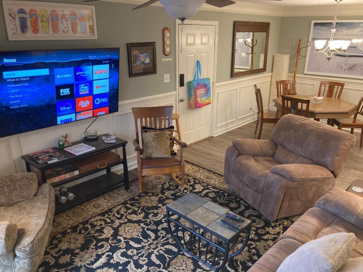 Classic Condo: Downtown Retreat Athens
