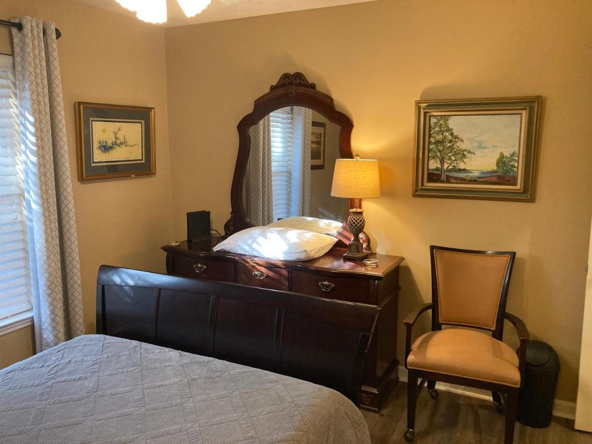 Apartment Classic Condo: Downtown Retreat Athens