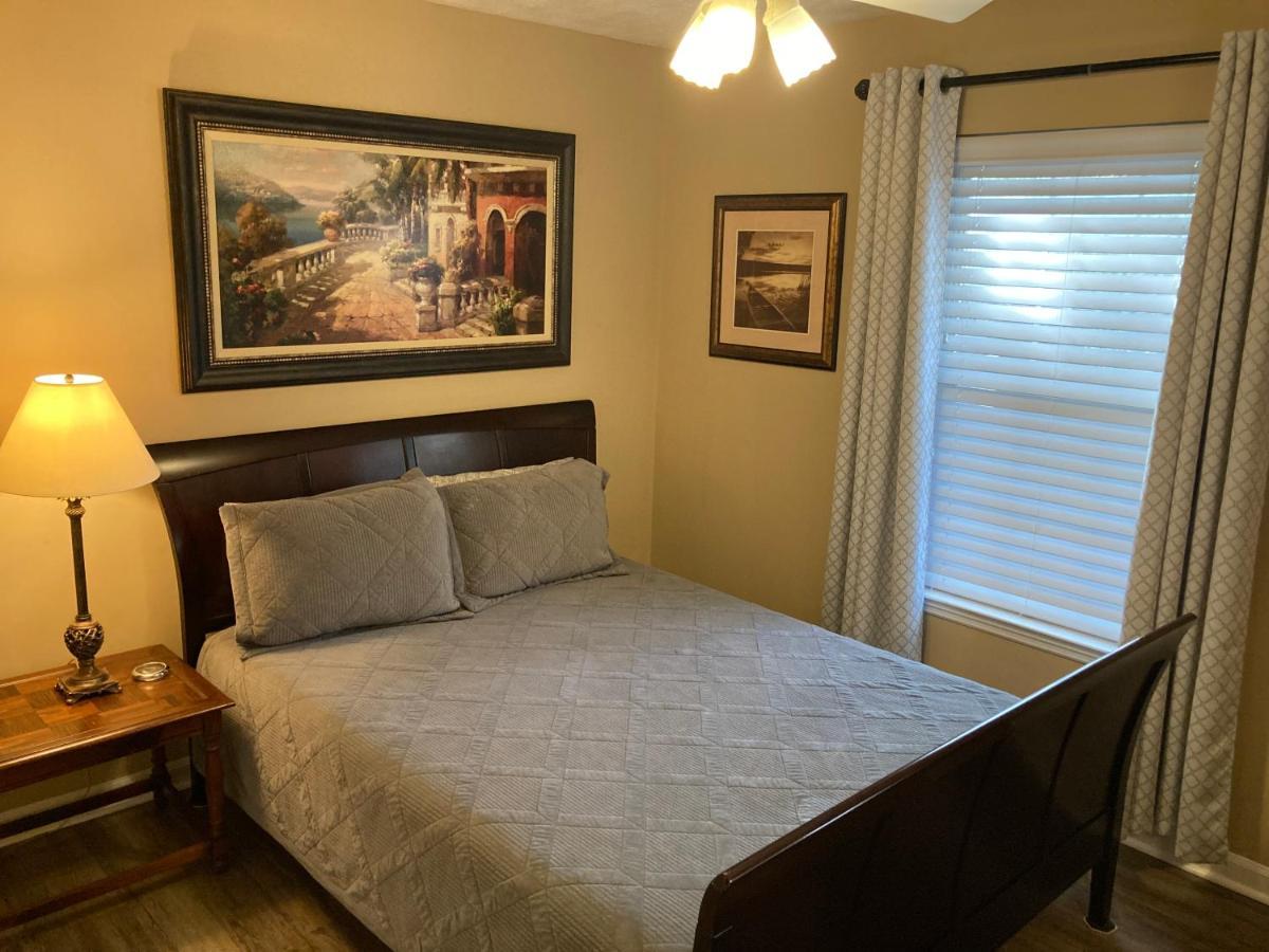 Apartment Classic Condo: Downtown Retreat