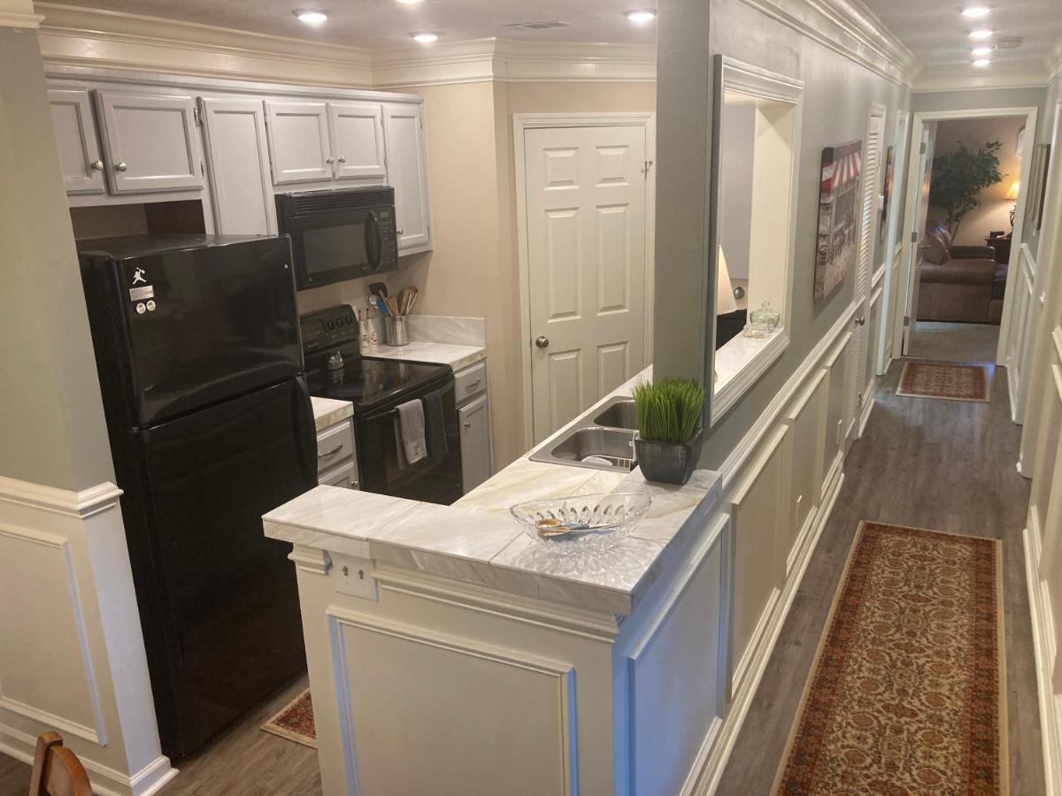 Classic Condo: Downtown Retreat Apartment