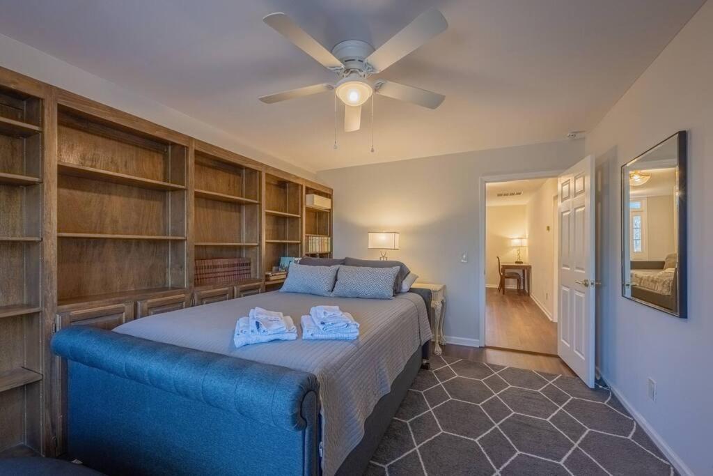 Villa Riverfront Retreat: Luxury Family With Entertainment Galore Athens