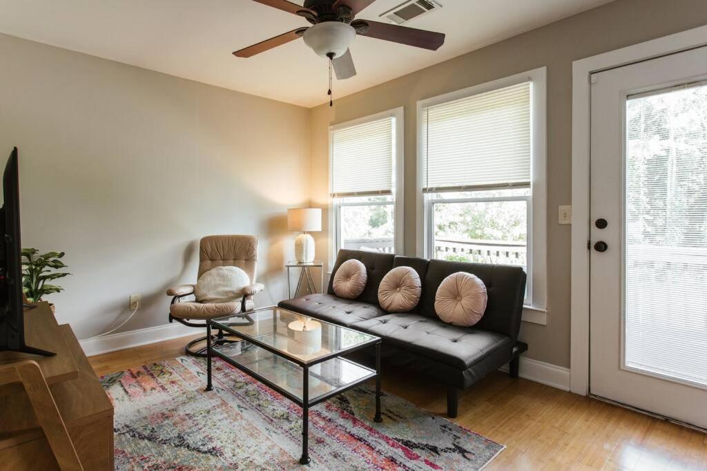 Meet Me In I Beautiful 4-bdrm House I 1 Mile To Dt And Mins To Uga Holiday home *