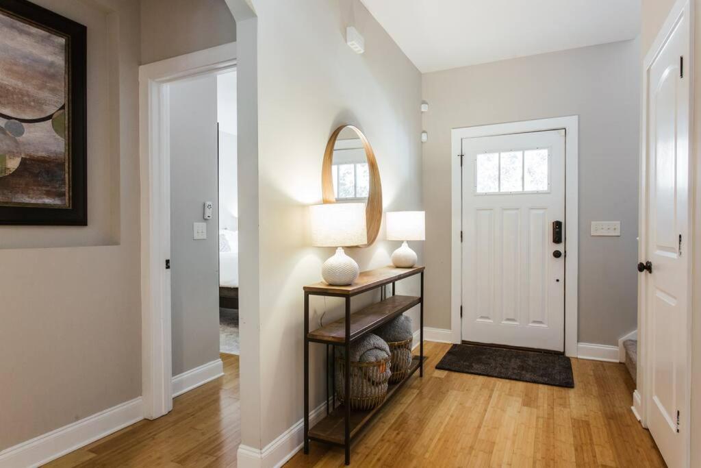 Meet Me In I Beautiful 4-bdrm House I 1 Mile To Dt And Mins To Uga