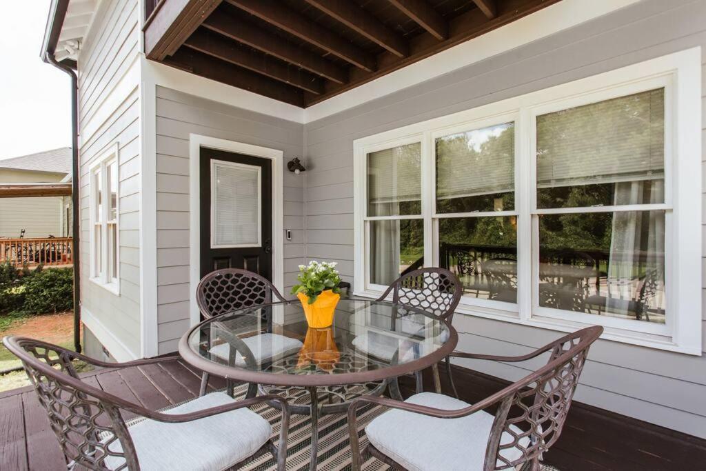 Holiday home Meet Me In I Beautiful 4-bdrm House I 1 Mile To Dt And Mins To Uga