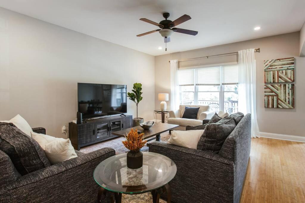 Holiday home Meet Me In I Beautiful 4-bdrm House I 1 Mile To Dt And Mins To Uga