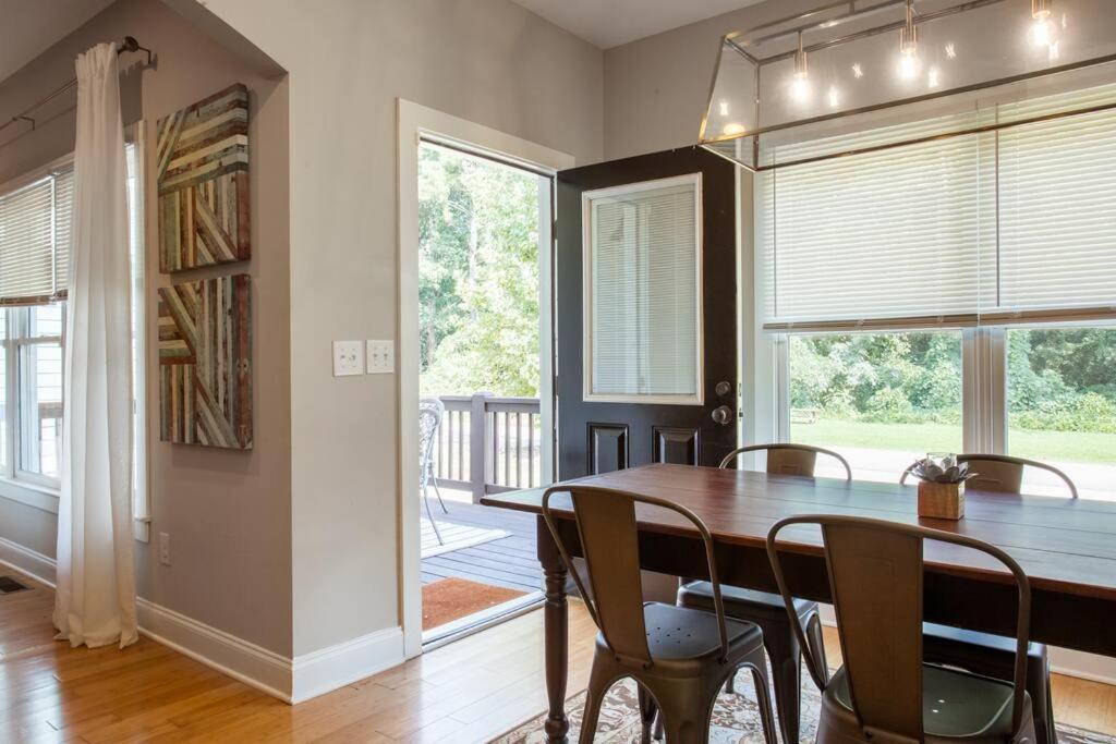 Meet Me In I Beautiful 4-bdrm House I 1 Mile To Dt And Mins To Uga Athens