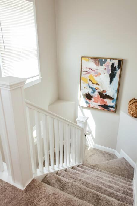 Meet Me In I Beautiful 4-bdrm House I 1 Mile To Dt And Mins To Uga Athens