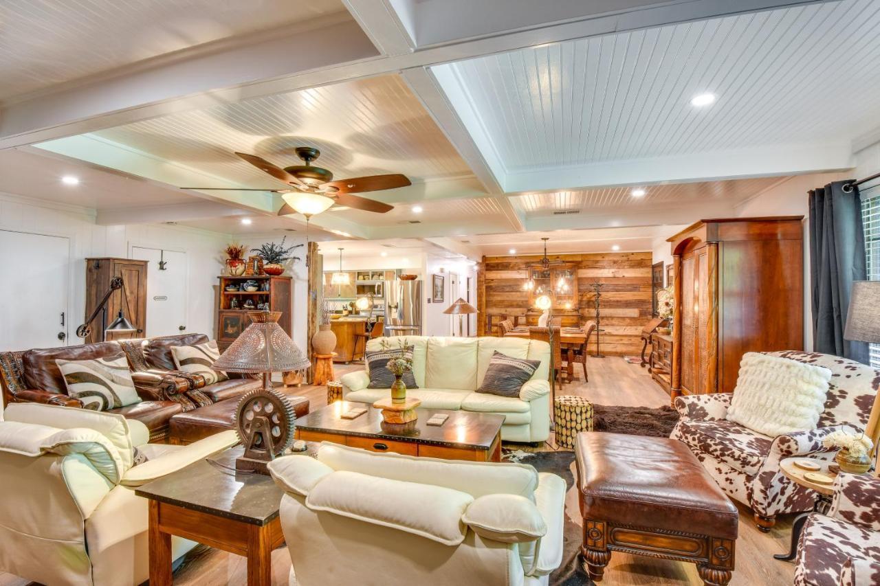 Whimsical - 3 Mi To Sanford Stadium Holiday home