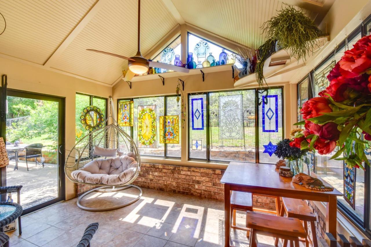 Whimsical - 3 Mi To Sanford Stadium Holiday home *