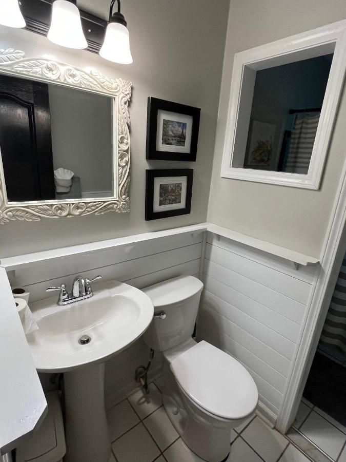 Modern 4bd, 3bth Holiday home Athens