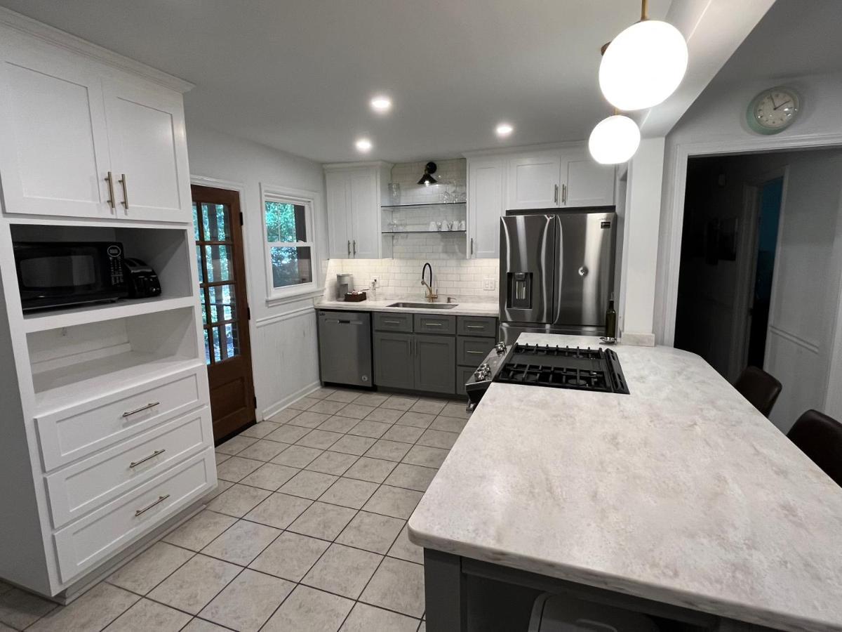Holiday home Modern 4bd, 3bth Athens