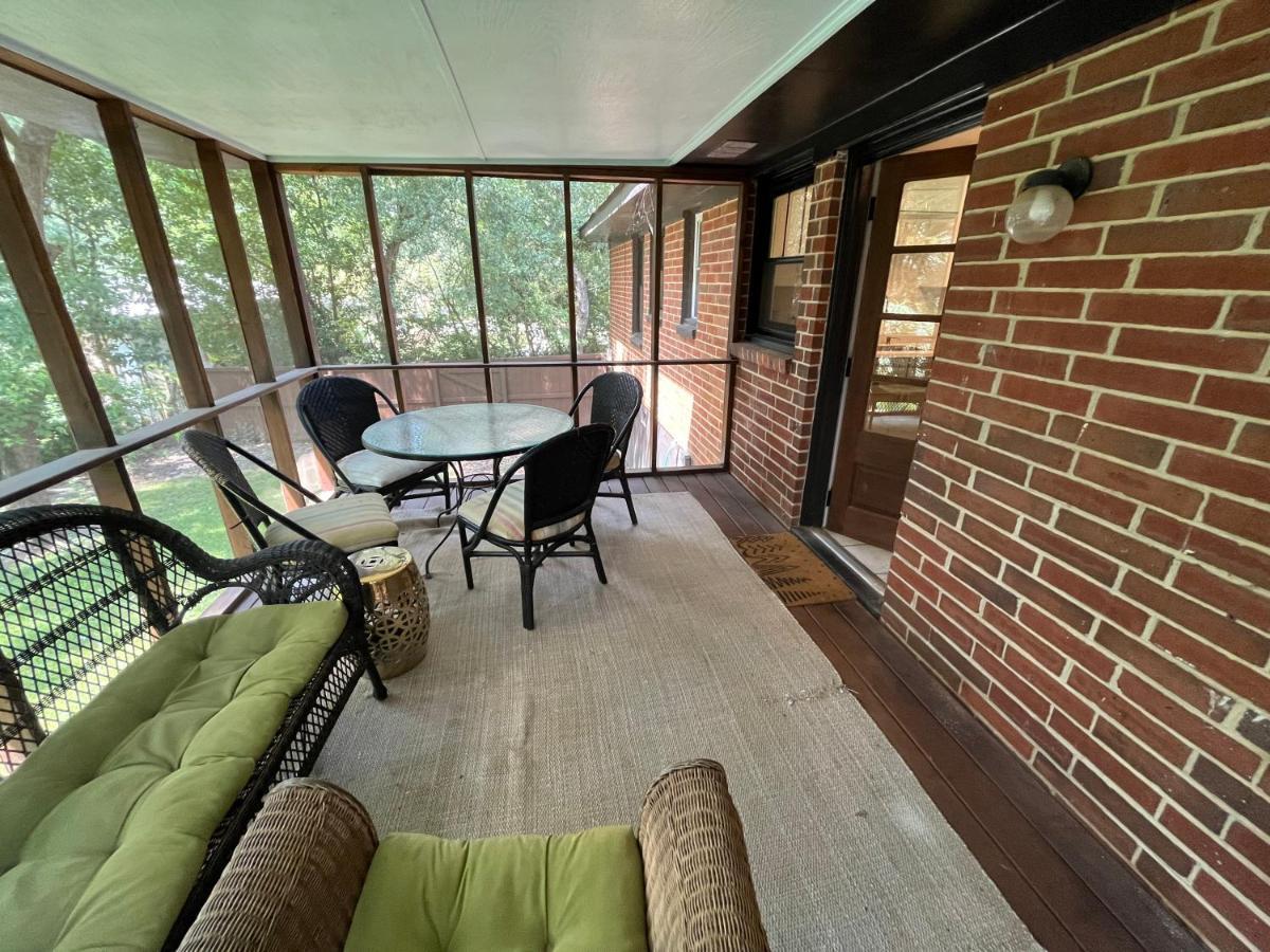 Holiday home Modern 4bd, 3bth *