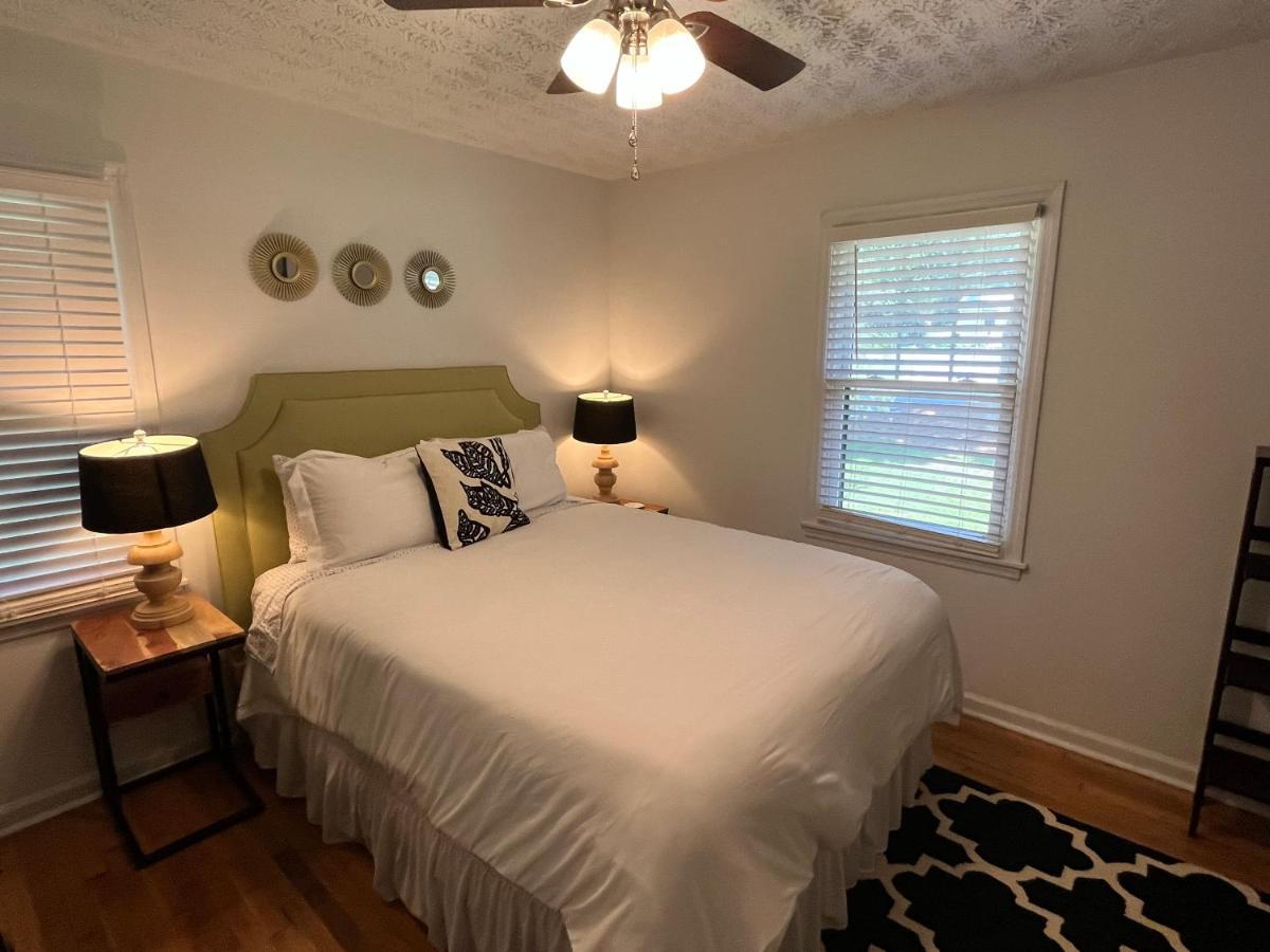 Holiday home Modern 4bd, 3bth