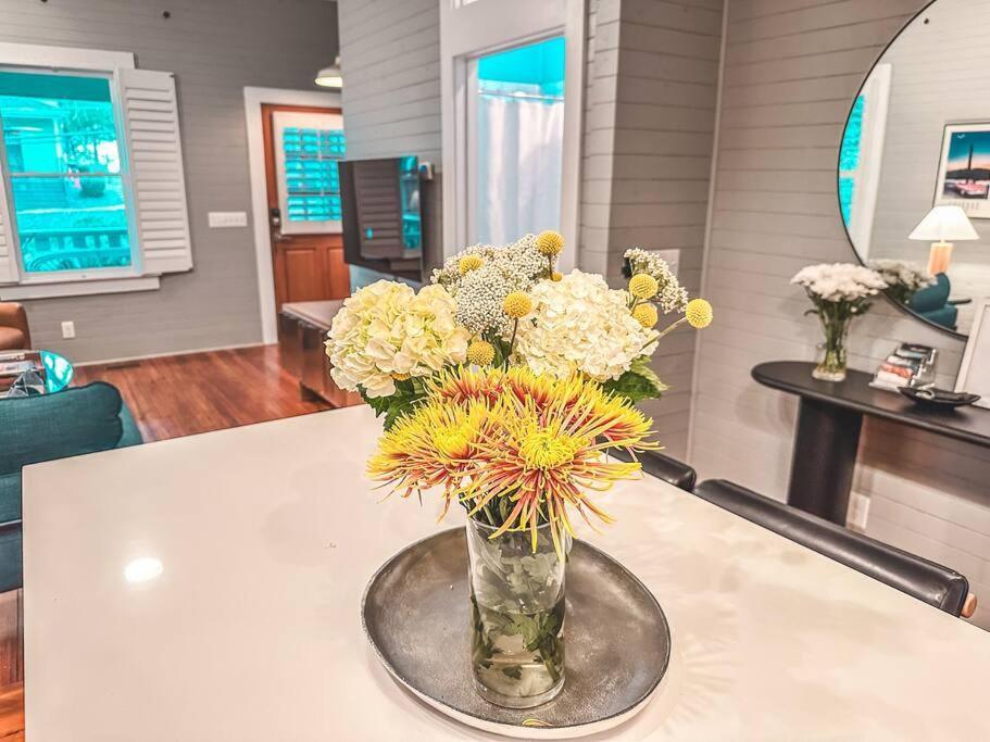 Game Day Gem: Modern + Hot Tub Holiday home Athens