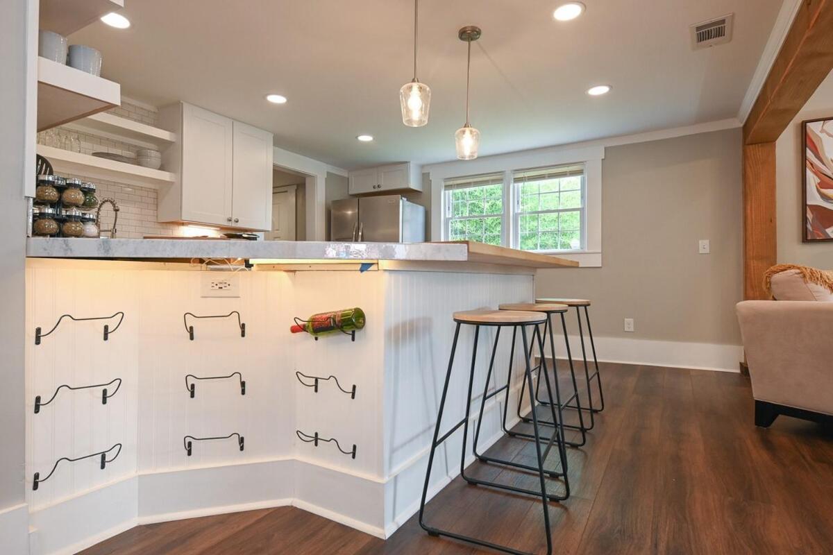 Broad Bungalow - Minutes From Downtown Athens! *