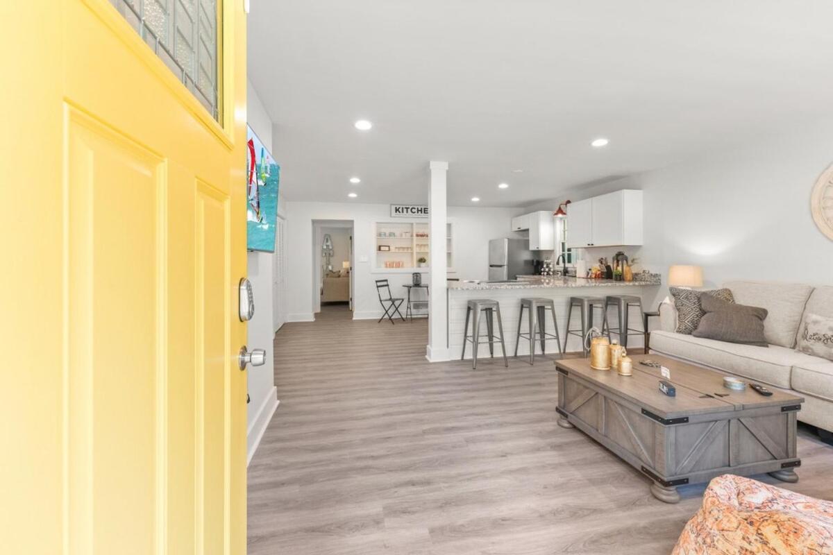 Sanctuary On Sherwood With A Backyard Oasis! Athens
