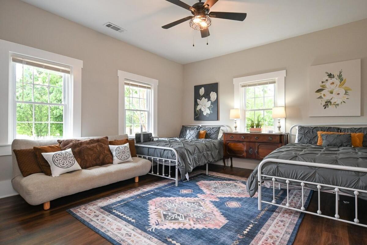 Holiday home Broad Bungalow - Minutes From Downtown Athens!